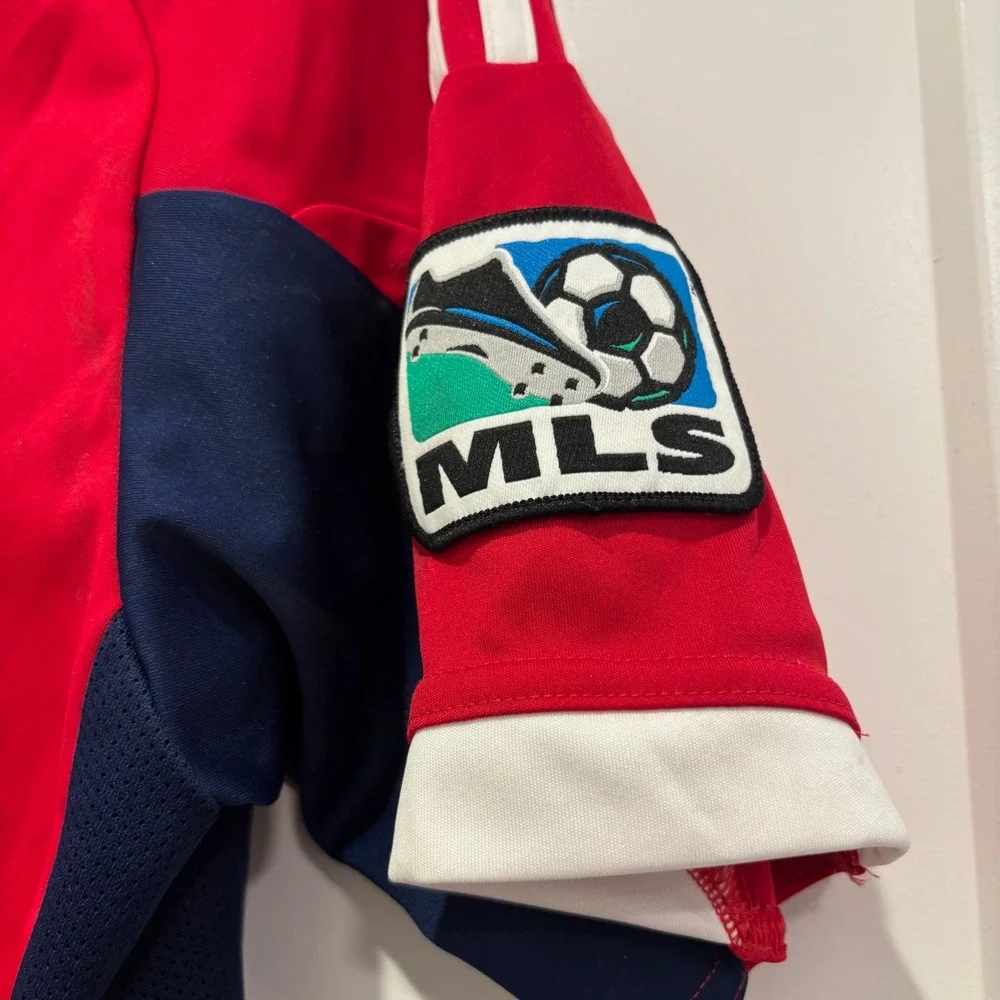 Vintage Adidas Chicago Fire MLS Soccer Jersey Red Navy Quaker Kids XL‎ 15-16Y